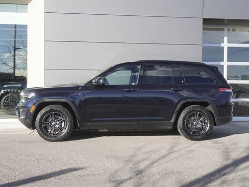 Used 2024 Jeep Grand Cherokee Trailhawk w/ Advanced Protech Group II image 8