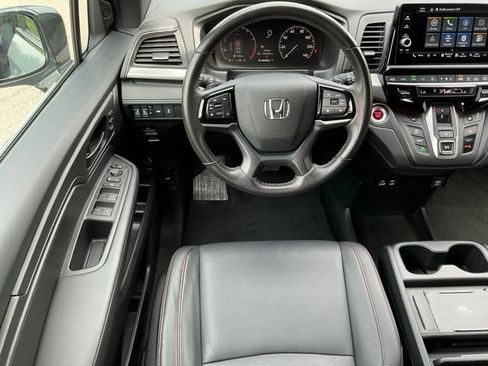 Used 2025 Honda Odyssey Sport-L image 11