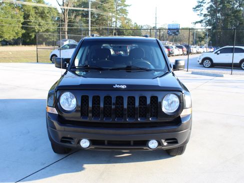 Used 2015 Jeep Patriot Sport image 26
