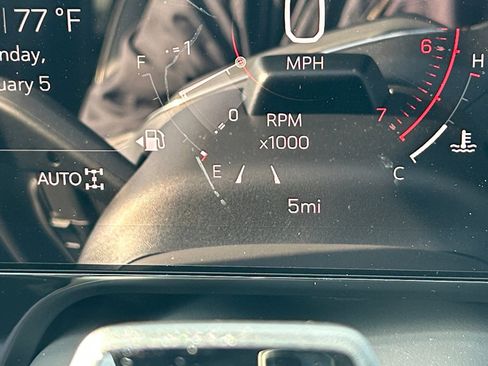 New 2026 GMC Yukon XL Elevation image 2