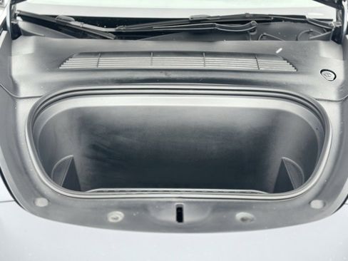 Used 2023 Tesla Model Y Long Range image 11