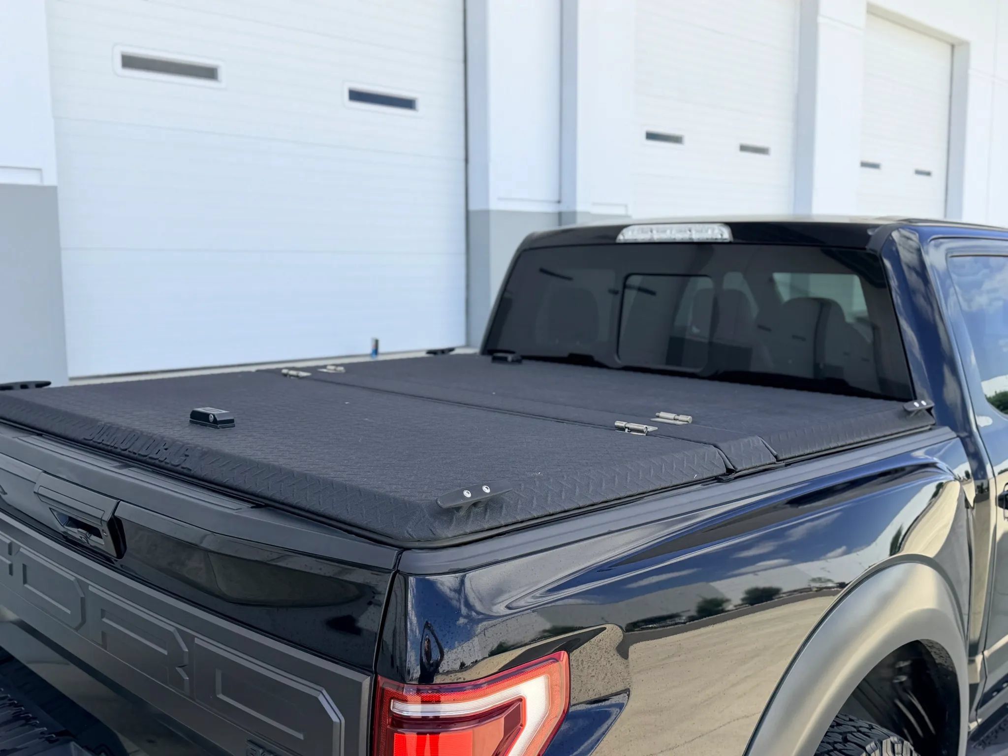 Used 2017 Ford F150 Raptor w/ Equipment Group 802A Luxury AWD/4WD image 9
