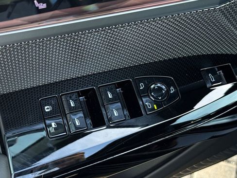 New 2026 BMW i7 xDrive60 w/ Executive Package image 11