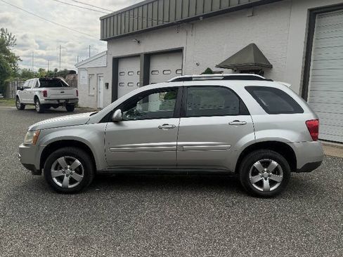 Used 2008 Pontiac Torrent 2WD image 4