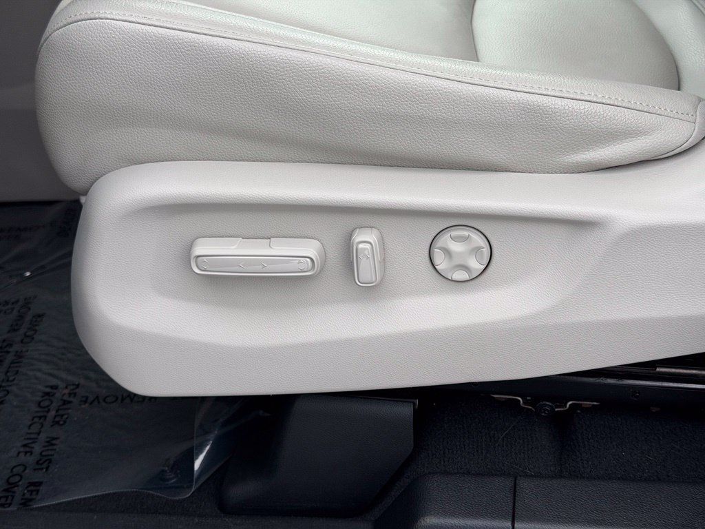 Used 2025 Honda Odyssey EX-L image 21