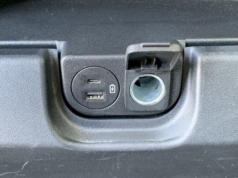 Used 2023 Ford F150 XLT image 22