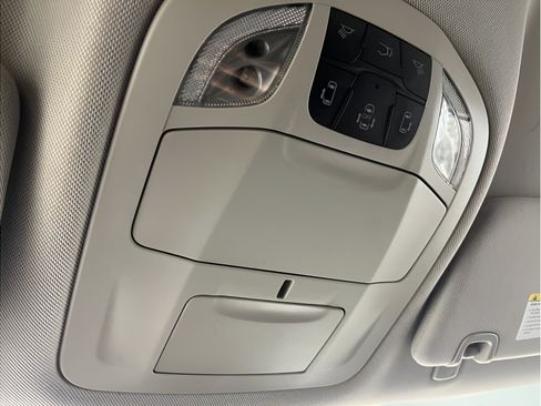 Used 2023 Chrysler Voyager LX FWD image 23