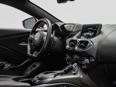 Used 2019 Aston Martin V8 Vantage Coupe RWD image 51