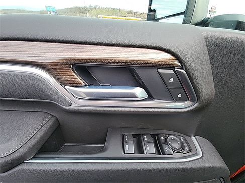 New 2026 Chevrolet Silverado 2500 LT w/ Trail Boss Package image 14