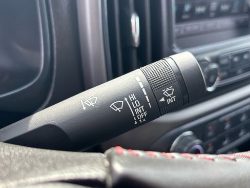 Used 2017 GMC Canyon SLE w/ All Terrain X Package image 16