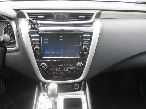Used 2018 Nissan Murano SL AWD/4WD image 16