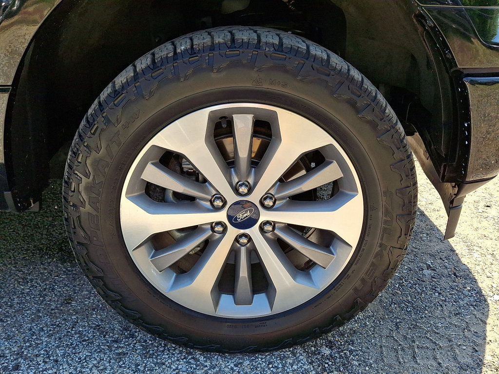 Used 2018 Ford F150 XL w/ Equipment Group 101A Mid AWD/4WD image 9