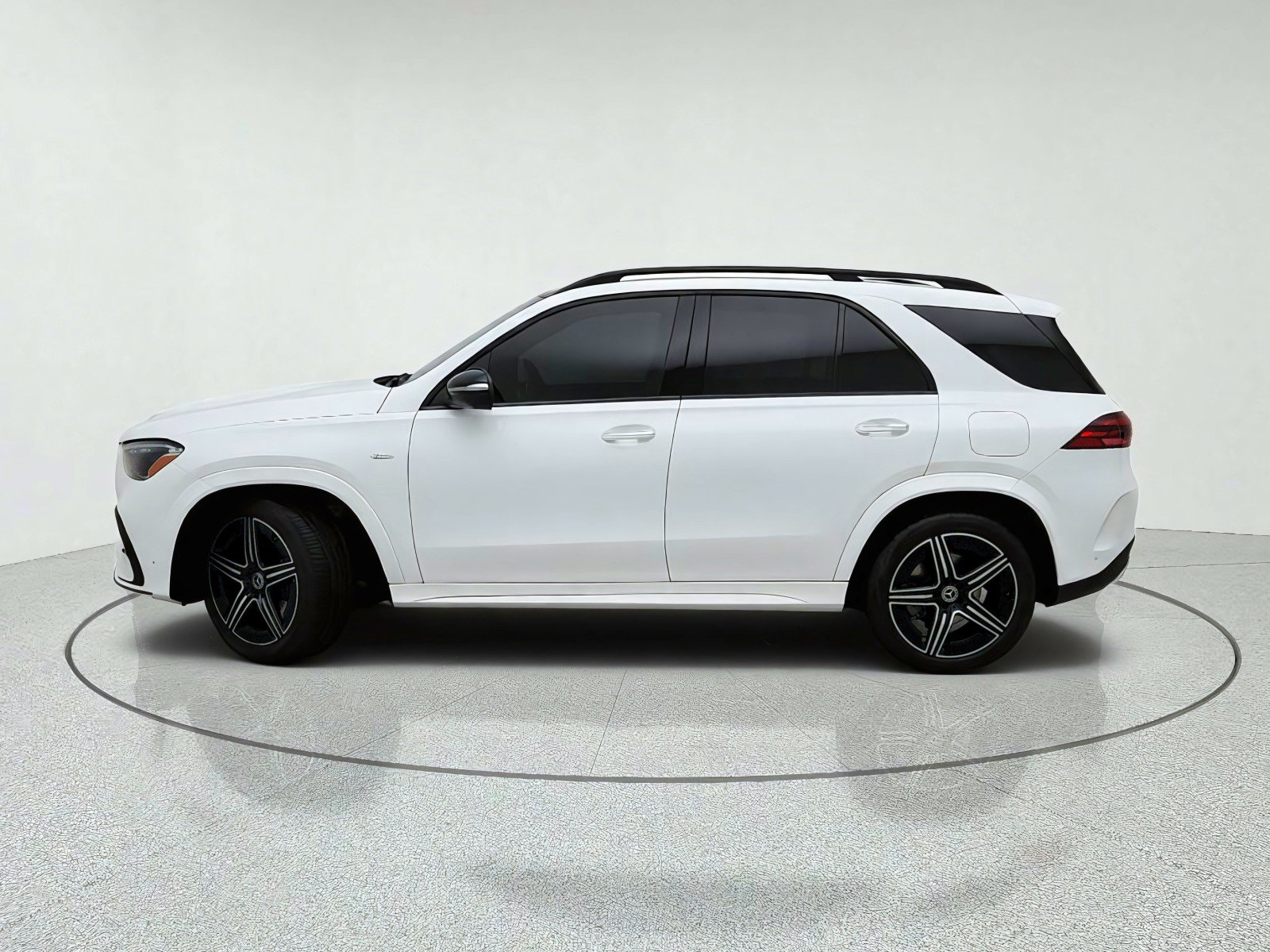 Certified 2025 Mercedes-Benz GLE 450e 4MATIC image 14