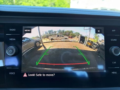 Used 2019 Volkswagen Jetta SEL w/ Cold Weather Package FWD image 35
