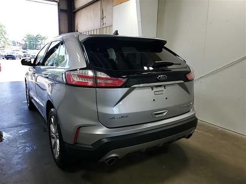 Used 2020 Ford Edge Titanium FWD image 3