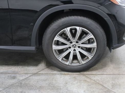 Used 2024 Mercedes-Benz GLC 300 4MATIC image 48