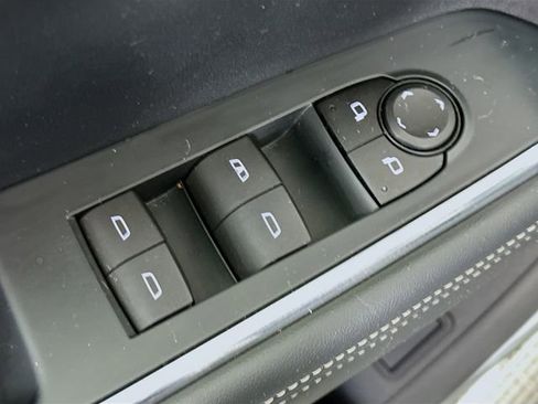 Used 2024 GMC Acadia Elevation FWD image 20