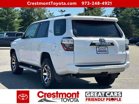 Certified 2018 Toyota 4Runner TRD Off-Road Premium AWD/4WD image 4