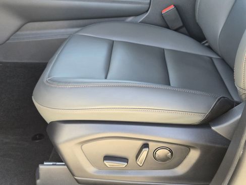 New 2026 Ford Explorer Active w/ Active Comfort Package RWD image 25