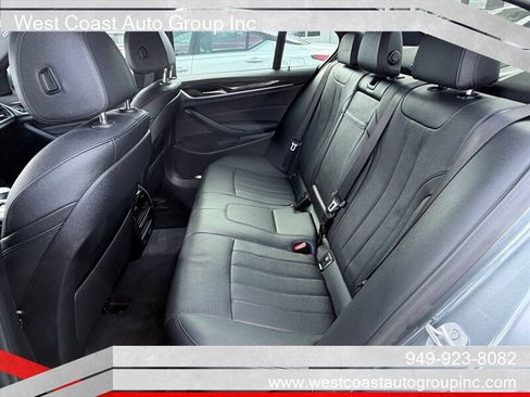 Used 2021 BMW 530i w/ Convenience Package RWD image 12