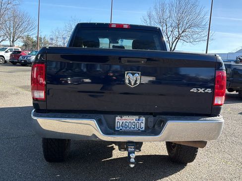 Used 2018 RAM 2500 Tradesman w/ Chrome Appearance Group image 6