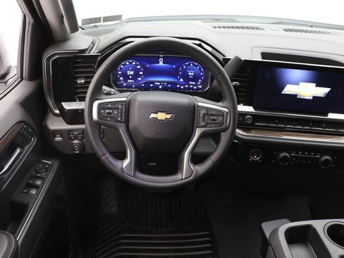 Used 2024 Chevrolet Silverado 1500 LT AWD/4WD image 14