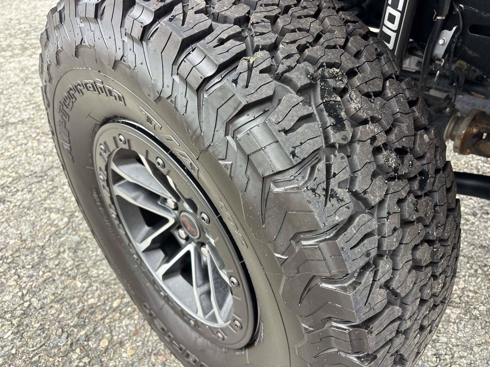 Used 2023 Jeep Gladiator Rubicon w/ LED Lighting Group AWD/4WD image 11