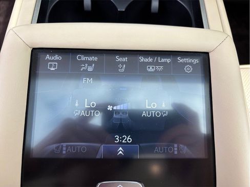 Used 2018 Lexus LS 500 w/ Luxury Package RWD image 44