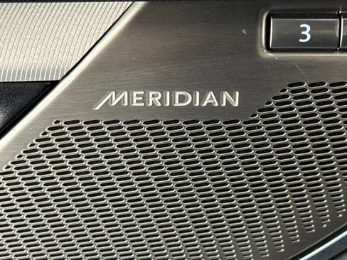 Used 2024 Jaguar F-PACE R-Dynamic S image 24