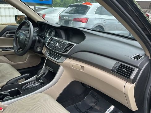 Used 2015 Honda Accord LX image 20