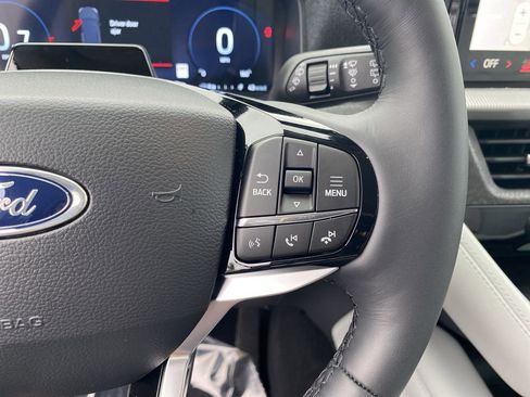 New 2026 Ford Explorer Platinum w/ LUX Leather Package image 31