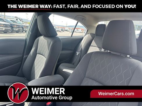Used 2023 Toyota Corolla LE FWD image 12