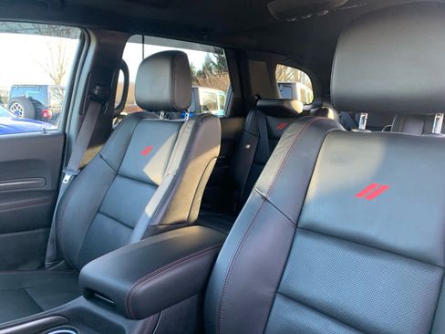 Used 2025 Dodge Durango GT image 13