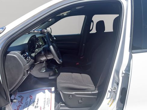 Used 2025 Dodge Durango AWD w/ Technology Group image 4