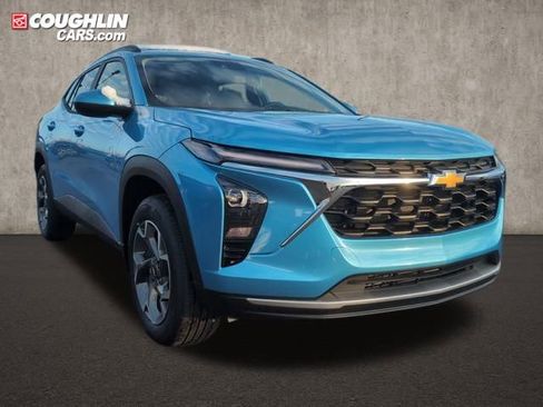 New 2026 Chevrolet Trax LT w/ Driver Confidence Package image 1