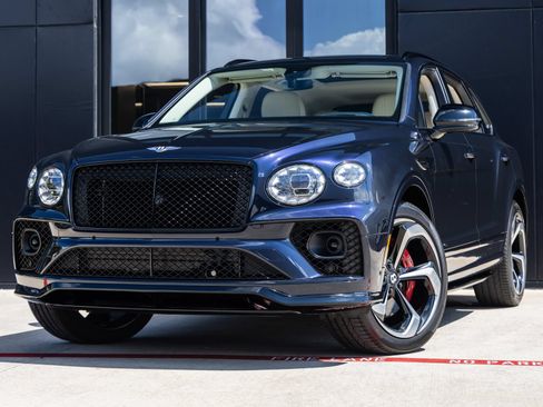Used 2023 Bentley Bentayga AWD/4WD image 1