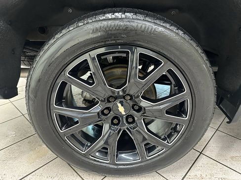 Certified 2023 Chevrolet Silverado 1500 LTZ w/ LTZ Premium Package image 17