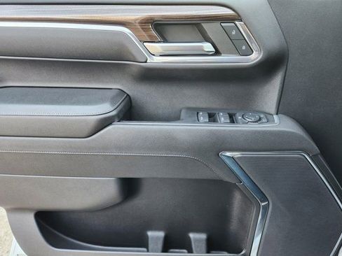 Used 2023 Chevrolet Silverado 1500 LT image 25