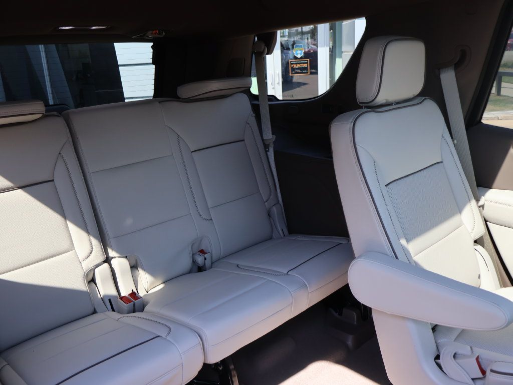 Certified 2026 GMC Yukon Denali w/ Denali Reserve Package AWD/4WD image 14