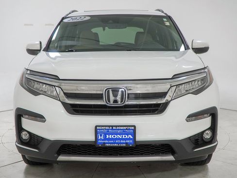 Used 2022 Honda Pilot Touring image 3