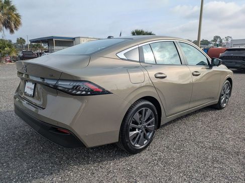 New 2026 Nissan Sentra SL w/ Floor Mat Package FWD image 4