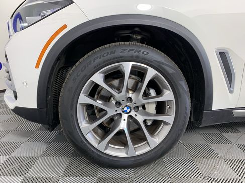 Used 2021 BMW X5 xDrive40i w/ Premium Package AWD/4WD image 11