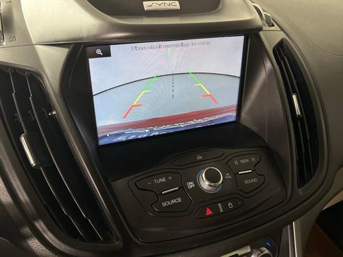 Used 2015 Ford Escape SE w/ Equipment Group 201A image 22