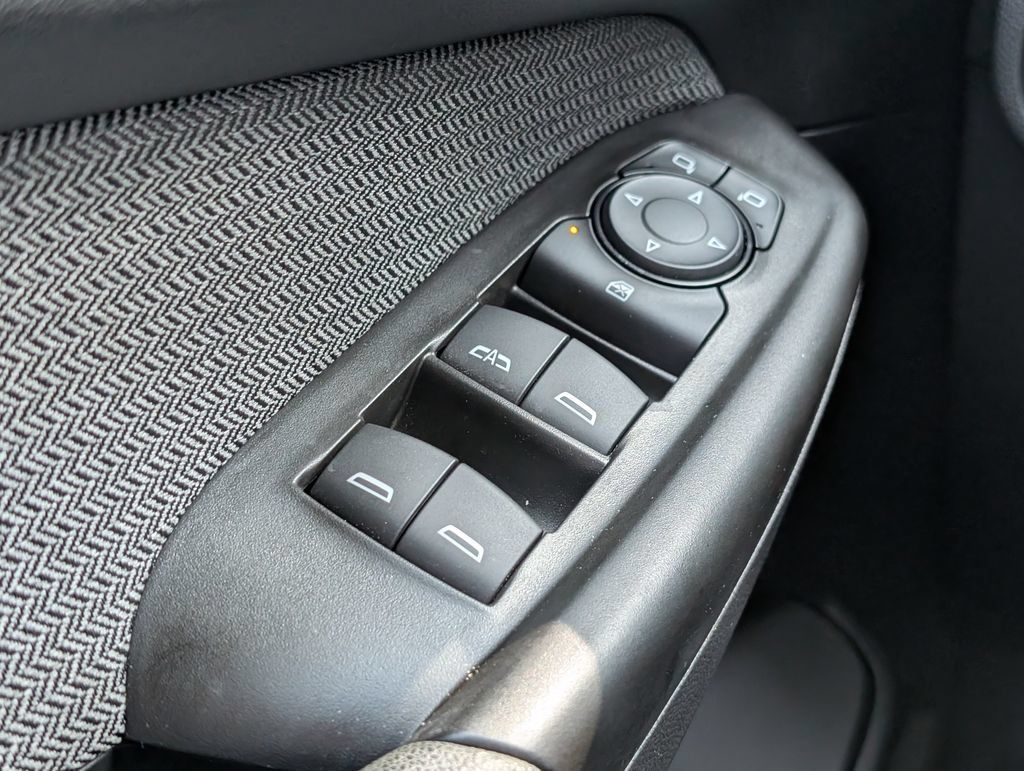 Used 2023 Chevrolet TrailBlazer LT w/ Convenience Package FWD image 21