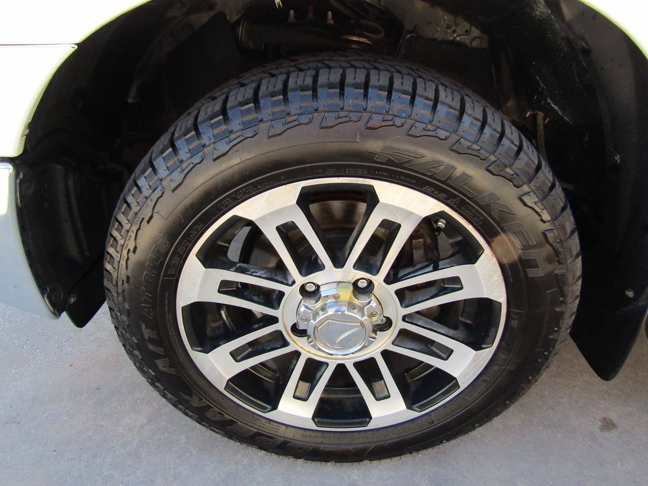 Used 2012 Toyota Tundra 2WD CrewMax w/ SR5 Pkg image 8