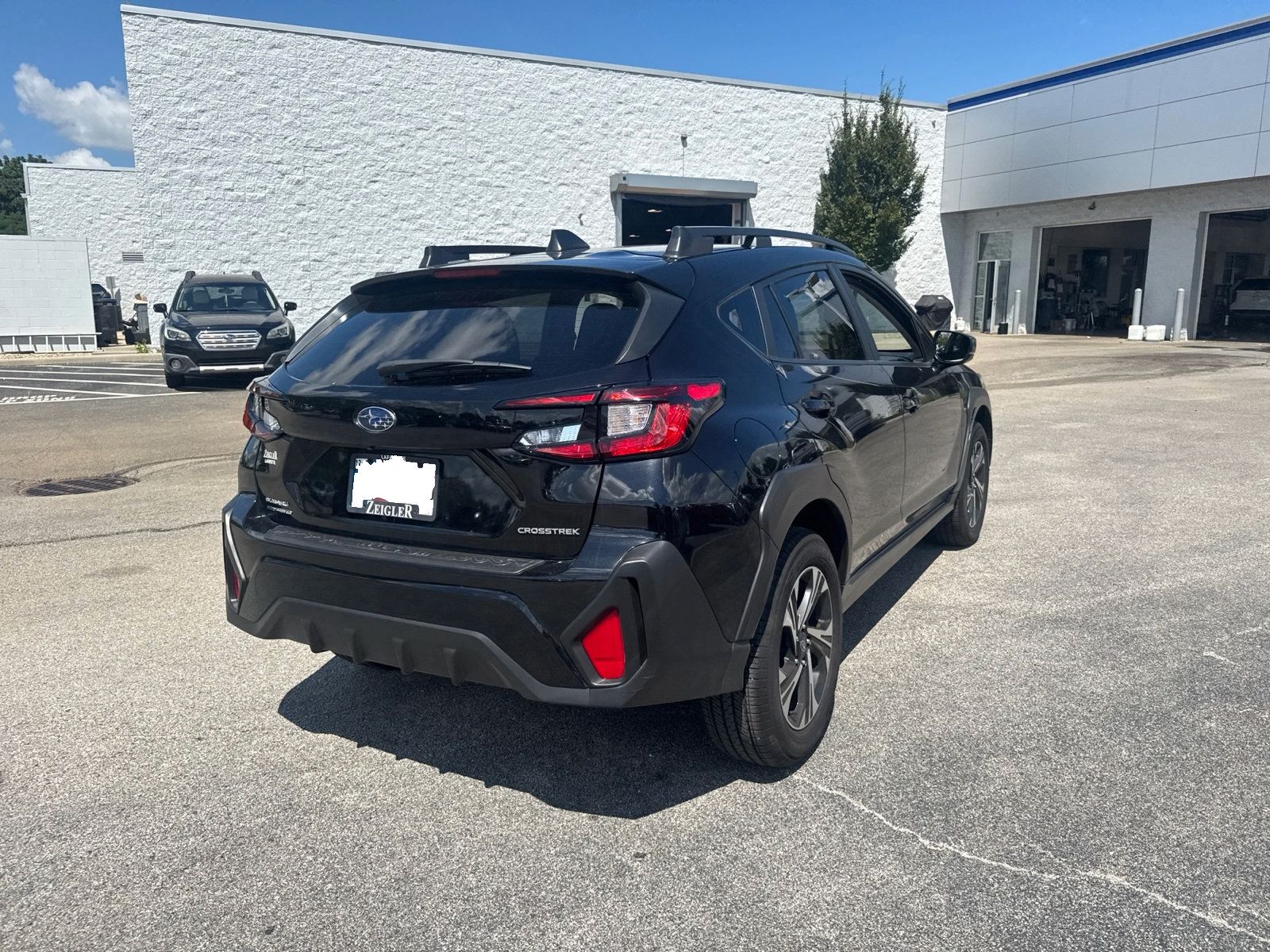 Certified 2025 Subaru Crosstrek 2.5i Premium AWD/4WD image 19