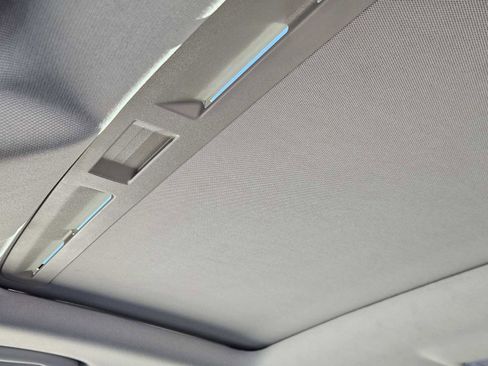 Used 2017 Chevrolet Trax Premier w/ Driver Confidence II Package image 24