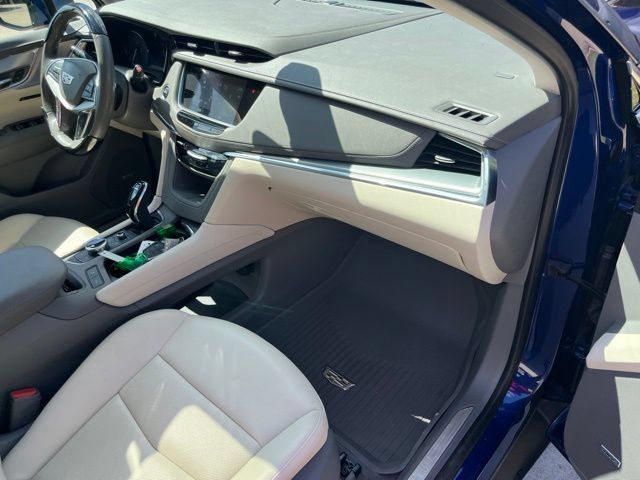 Used 2023 Cadillac XT5 Premium Luxury w/ Technology Package FWD image 40