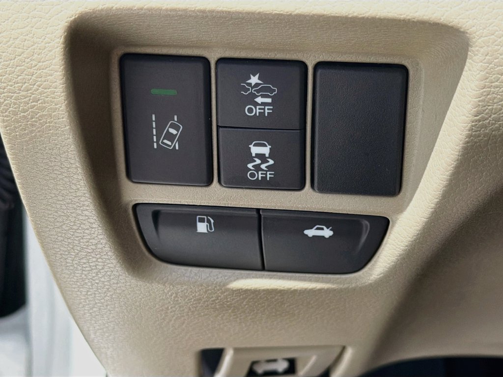 Used 2020 Acura TLX w/ Technology Package FWD image 33