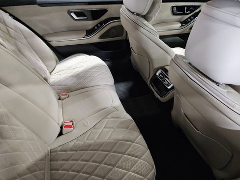 Used 2024 Mercedes-Benz S 580 4MATIC Sedan image 48
